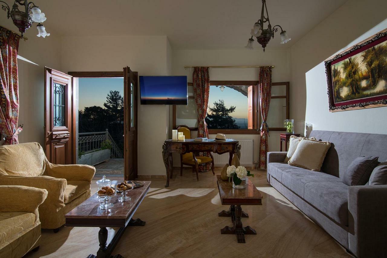 Oniropetra Luxury Suites Armakha Exterior photo