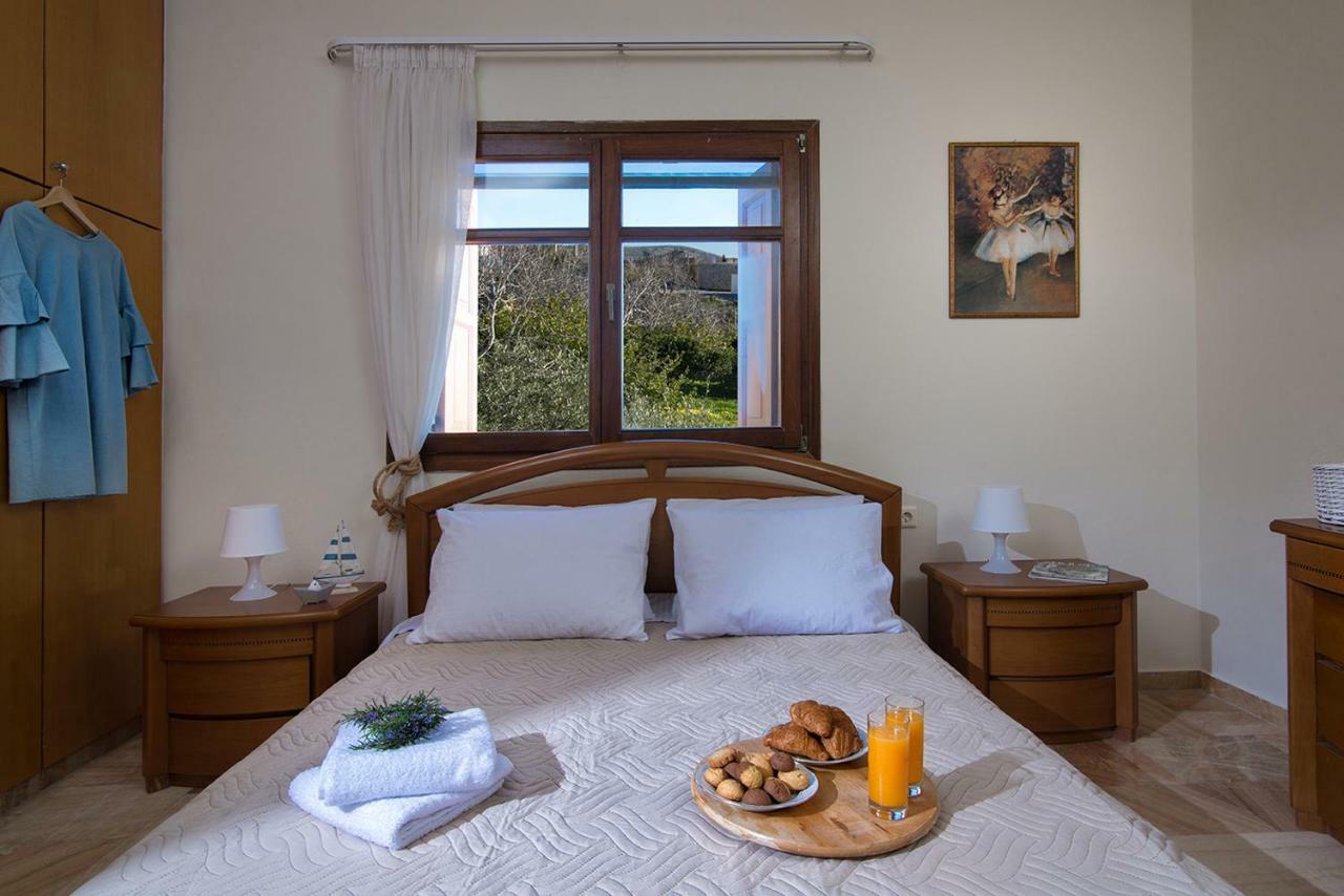 Oniropetra Luxury Suites Armakha Exterior photo